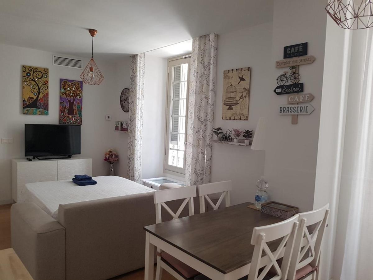 Apartamento Plaza Del Teatro Parking Free Málaga Esterno foto